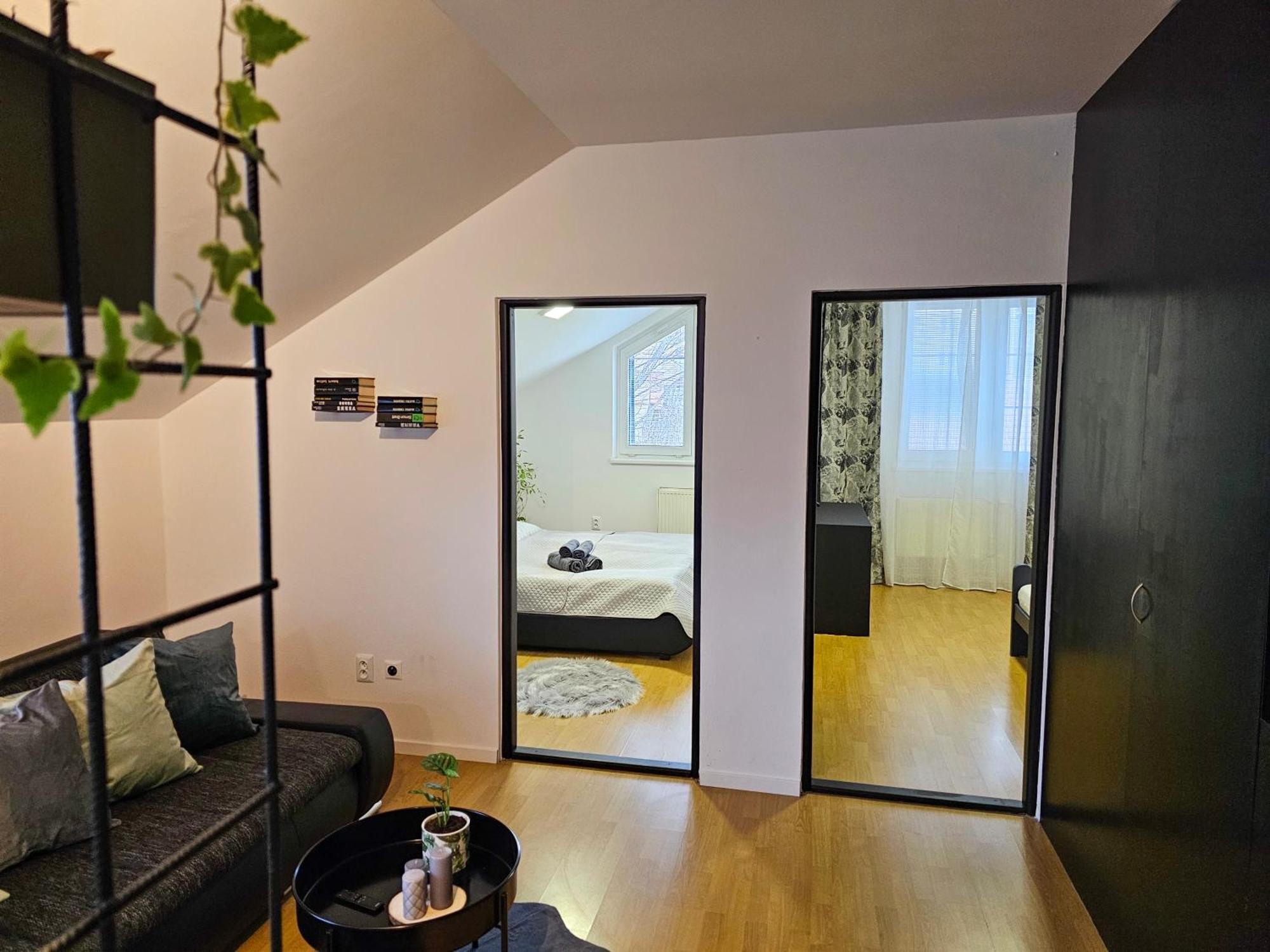 Urban Bloom Apartments By Booky Liptovský Mikuláš Exterior foto